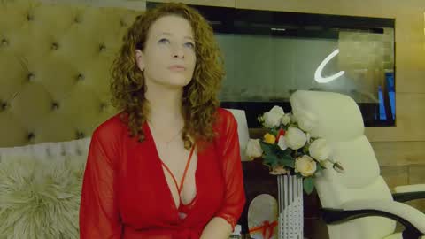 EveHamilton online show from January 19, 7:37 pm