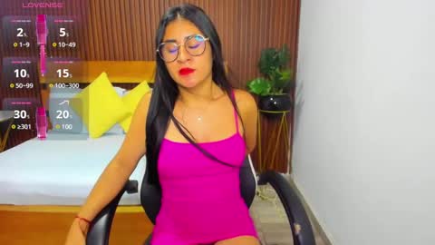 BELLA online show from February 6, 12:05 pm