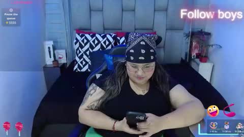 evelin zaens online show from November 11, 4:45 am