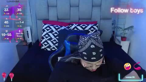 evelin zaens online show from November 22, 5:50 am