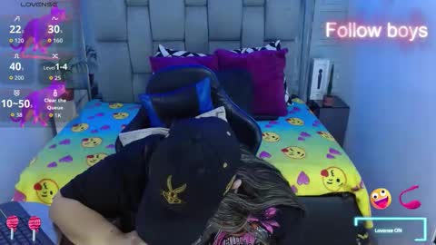 evelin zaens online show from November 27, 5:09 am