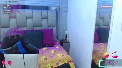 Snapshot of evelin_zaens chatting on March 3, 4:40 am evelin zaens online show from March 3, 4:40 am