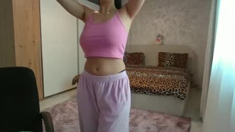 Snapshot of eveline_swet25 chatting on June 12, 6:56 am Eveline sweet online show from June 12, 6:56 am