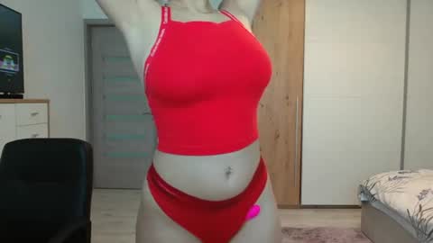 Snapshot of eveline_swet25 chatting on June 26, 6:40 am Eveline sweet online show from June 26, 6:40 am