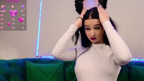 Snapshot of evelinskye chatting on July 19, 11:03 am Evelin online show from July 19, 11:03 am