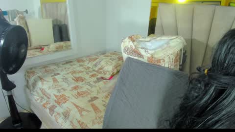 Snapshot of evelonga_707 chatting on January 16, 7:10 pm DAYANITA online show from January 16, 7:10 pm