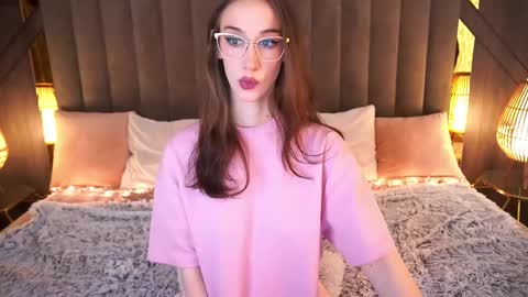 evelyn rush1 online show from February 24, 3:23 am