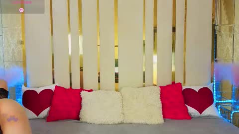 Snapshot of evelyn_rush1 chatting on February 12, 8:20 am evelyn rush1 online show from February 12, 8:20 am