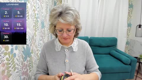 Evelyn online show from January 24, 5:21 am