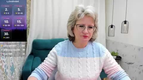 Evelyn online show from March 27, 8:26 am