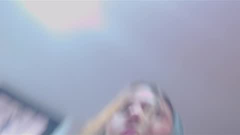 Snapshot of evelynclark111 chatting on January 16, 12:53 pm evelynclark111 online show from January 16, 12:53 pm