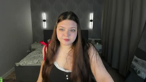 Snapshot of evelyne_loo chatting on April 11, 1:10 am Evelyne Loo online show from April 11, 1:10 am