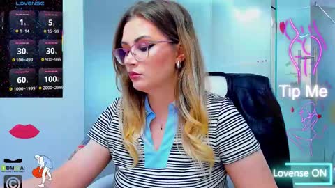 evelyne_rose online show from September 9, 5:07 am