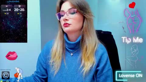 evelyne_rose online show from November 12, 6:25 am