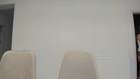 Snapshot of evelynevyyy chatting on February 5, 6:40 am evelynevyyy online show from February 5, 6:40 am