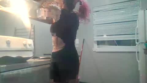 Snapshot of everever123 chatting on February 27, 8:06 am everever123 online show from February 27, 8:06 am