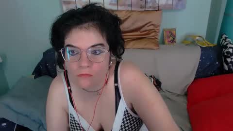 Everly online show from November 2, 8:22 pm