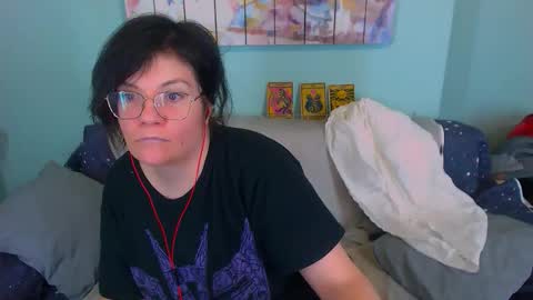 Everly online show from February 13, 6:20 am