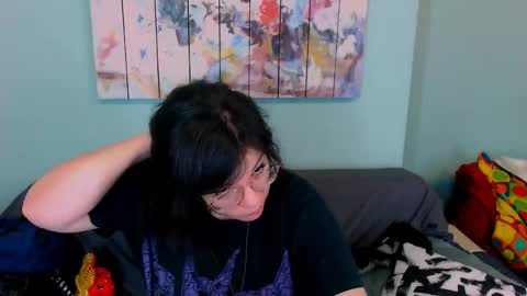 Everly online show from April 4, 12:09 am