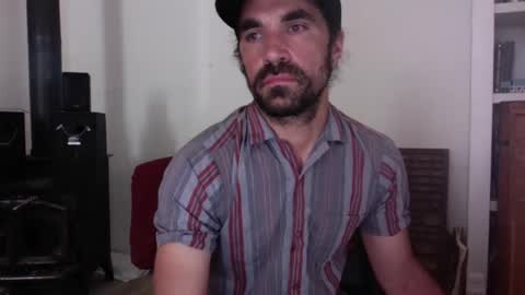 everynothings online show from June 3, 9:31 pm