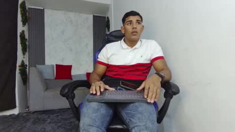 luis online show from November 29, 10:13 pm