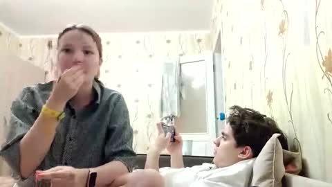 Evgeniy and Anna online show from February 26, 8:30 pm