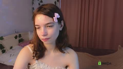evi_brook online show from September 16, 11:44 am