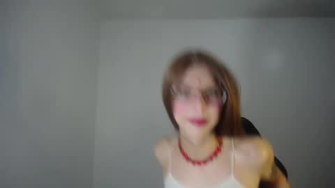 Snapshot of evi_kitty chatting on January 28, 7:21 pm Evi online show from January 28, 7:21 pm