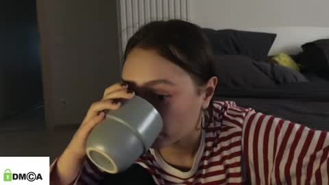 evi_woow online show from March 19, 10:36 pm