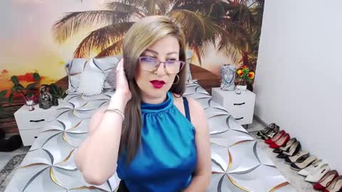 Evia online show from February 1, 1:44 am