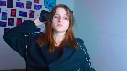 Evie online show from November 19, 2:00 am