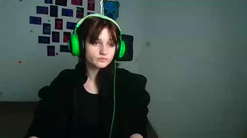 Evie online show from January 14, 12:55 pm