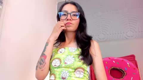 eviegothel_ online show from January 10, 8:54 pm