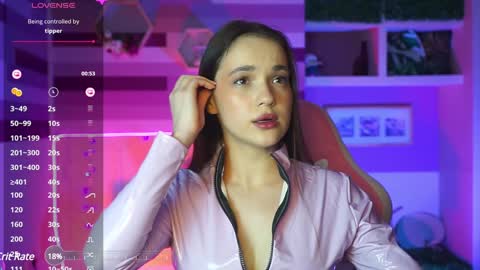 Evie online show from December 26, 7:38 pm