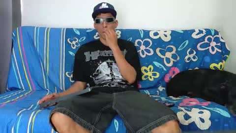 evil_boss1 online show from May 19, 5:08 pm