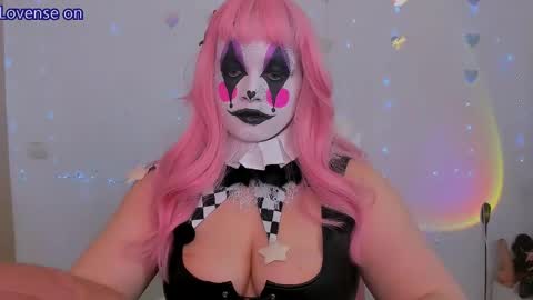 evilla_brill online show from May 23, 10:52 am