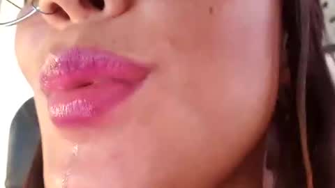 Snapshot of evolethmontenegros chatting on May 25, 8:37 pm Evoleth online show from May 25, 8:37 pm