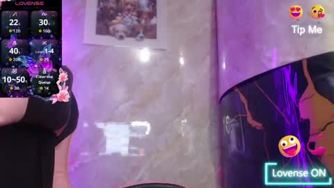 evonilatina online show from June 9, 10:10 pm
