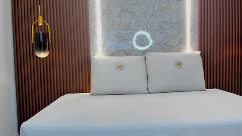 evony_beckerr online show from December 4, 10:35 am