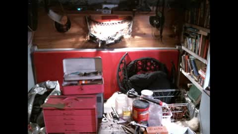 Snapshot of evpierce chatting on April 8, 5:29 am EvPierce online show from April 8, 5:29 am