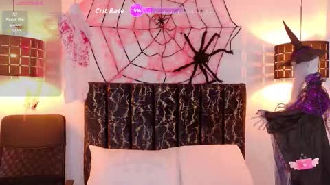 Snapshot of evvaa_moon chatting on October 20, 1:11 pm evvaa_moon online show from October 20, 1:11 pm