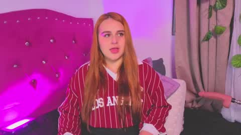 Snapshot of evy_orange1 chatting on September 29, 12:38 am EVY online show from September 29, 12:38 am