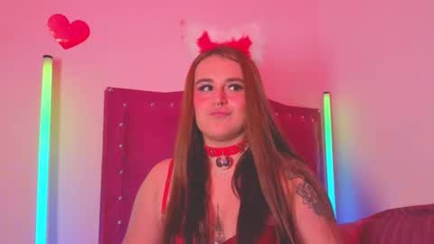 Snapshot of evy_orange1 chatting on October 16, 2:12 am EVY online show from October 16, 2:12 am