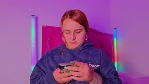 EVY online show from December 3, 12:29 am