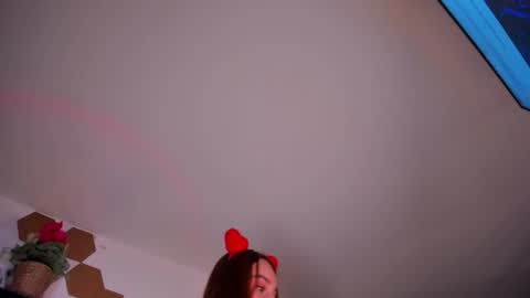 EVY online show from February 15, 3:36 am