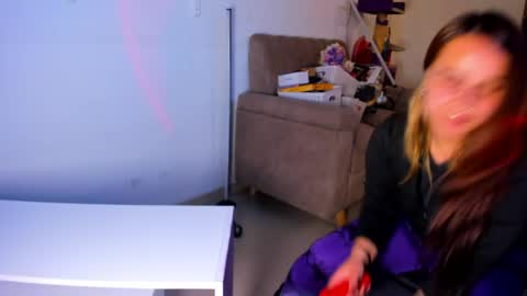 EVY online show from April 9, 1:16 am