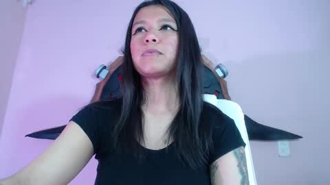 Im Evy online show from September 21, 7:04 pm