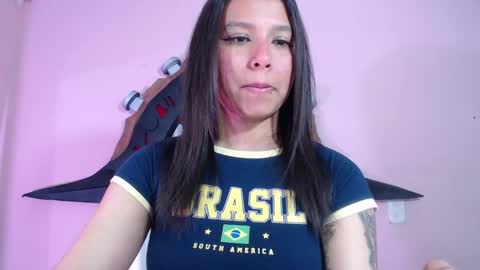 Im Evy online show from October 21, 4:51 pm