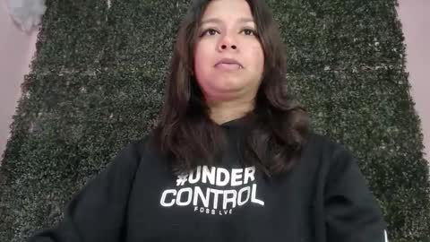 Im Evy online show from February 8, 12:30 pm