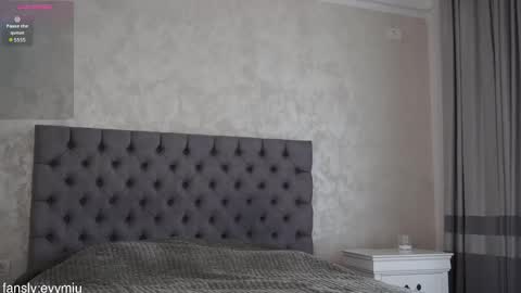 Snapshot of evymiuu chatting on March 26, 7:36 am Evy online show from March 26, 7:36 am